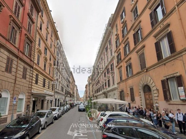 appartamento in vendita a Roma in zona Esquilino