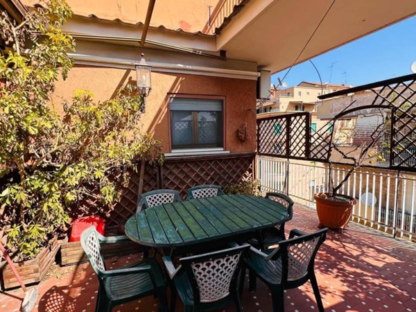 appartamento in vendita a Roma in zona Appio Latino
