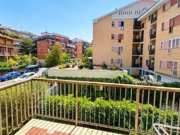 appartamento in vendita a Roma in zona Gianicolense
