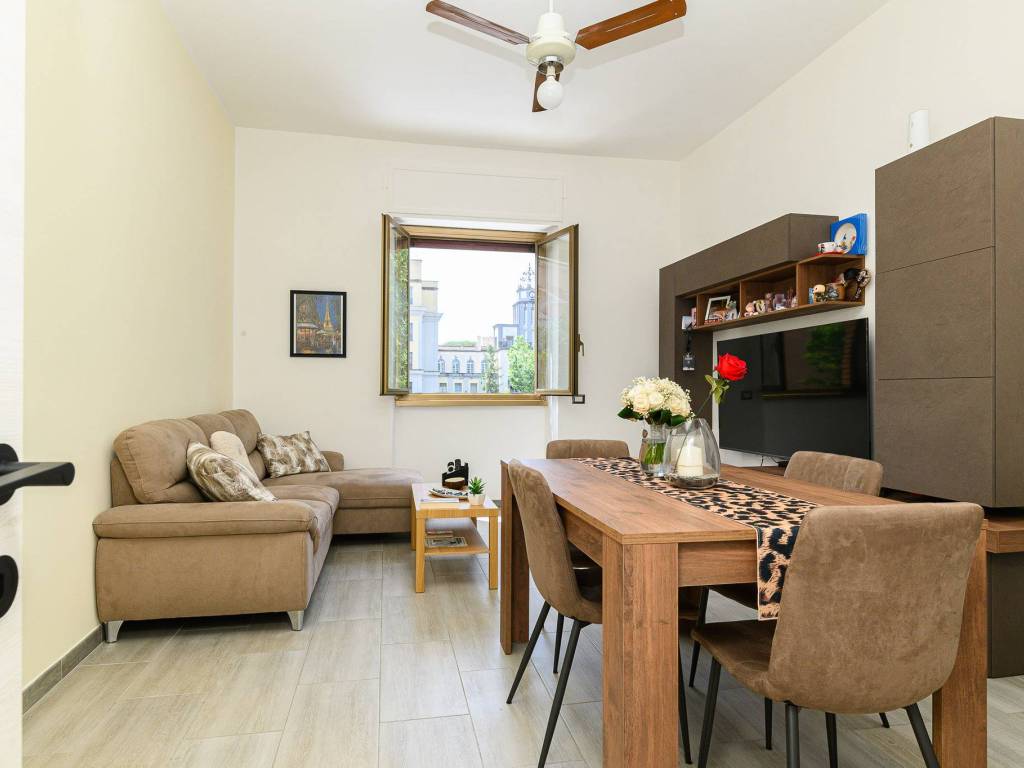 appartamento in vendita a Roma in zona Ostiense