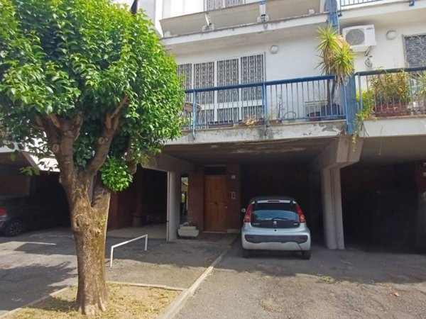 casa indipendente in vendita a Roma in zona Collatino