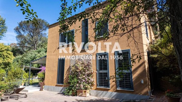 casa indipendente in vendita a Roma