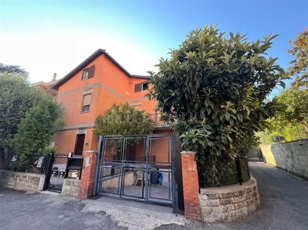 monolocale in vendita a Roma in zona Tomba di Nerone