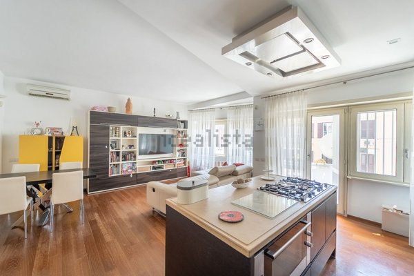 appartamento in vendita a Roma in zona Portuense