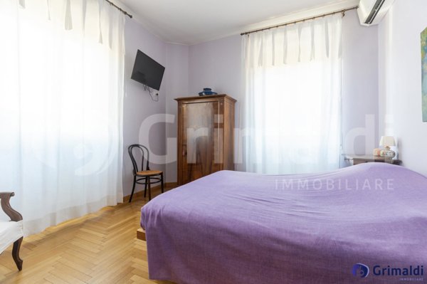 appartamento in vendita a Roma in zona Ardeatino
