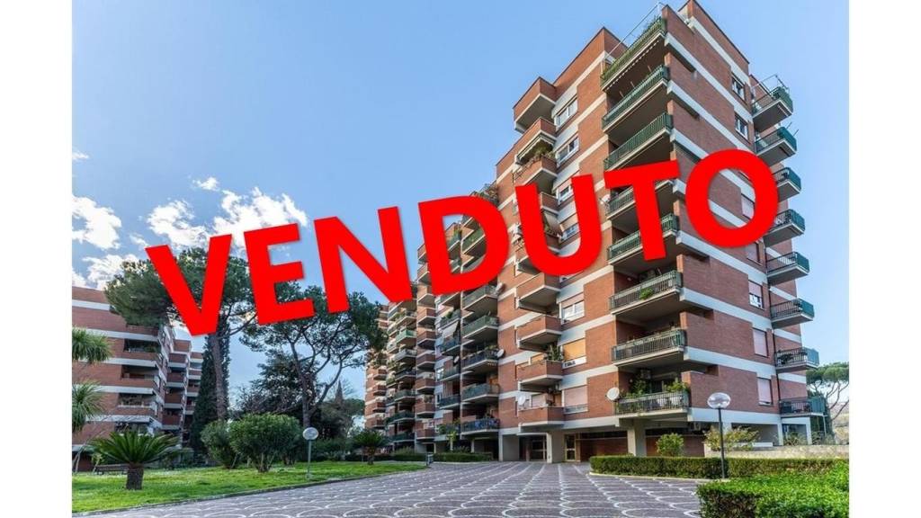 appartamento in vendita a Roma in zona Ardeatino