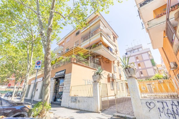 appartamento in vendita a Roma in zona Prenestino-Centocelle