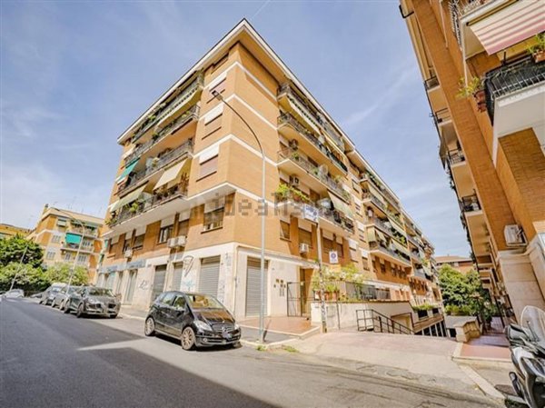 appartamento in vendita a Roma in zona Gianicolense