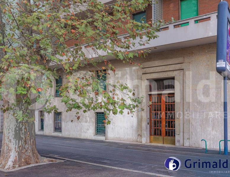 appartamento in vendita a Roma in zona Rione Prati