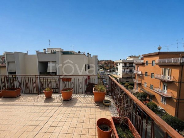 appartamento in vendita a Roma in zona Casalotti