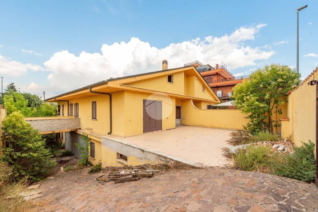 casa indipendente in vendita a Roma in zona Borghesiana