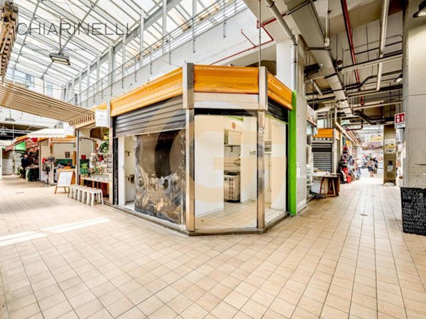 negozio in vendita a Roma in zona Rione Prati