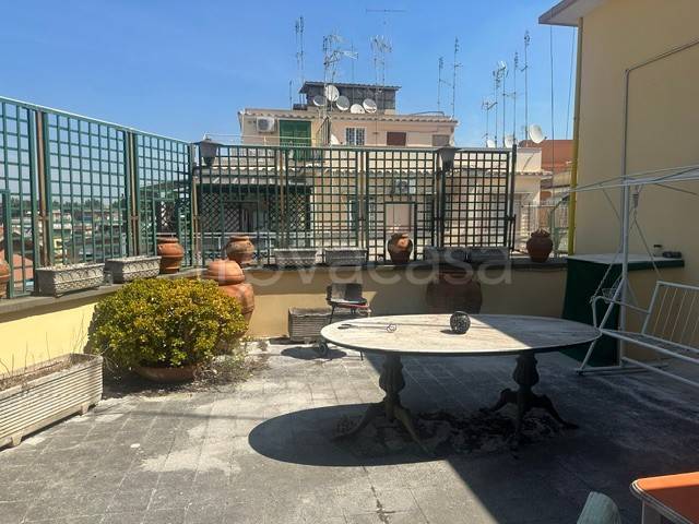 appartamento in vendita a Roma in zona Gianicolense