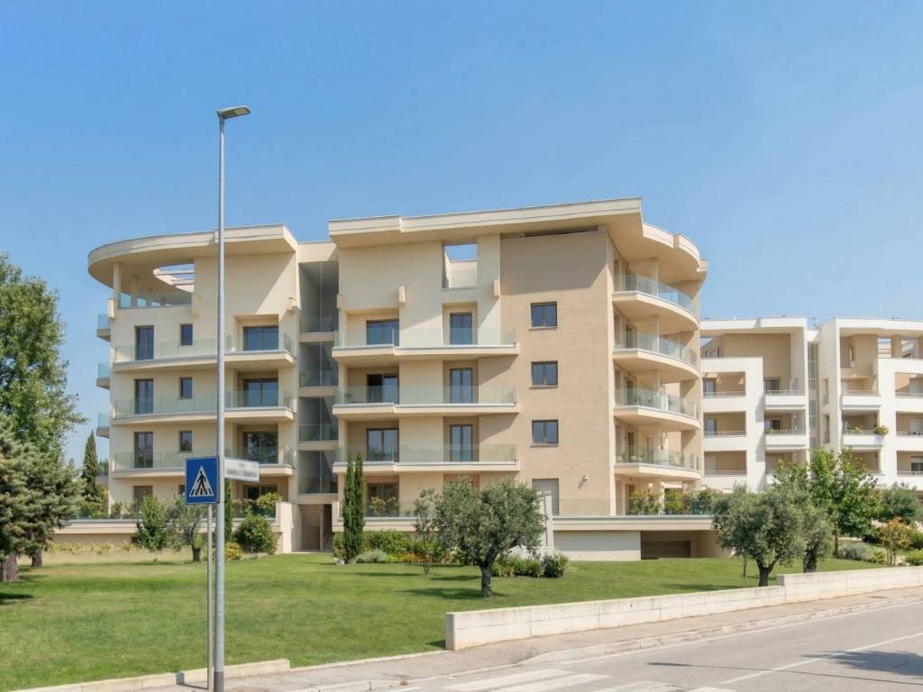 appartamento in vendita a Roma in zona Acilia