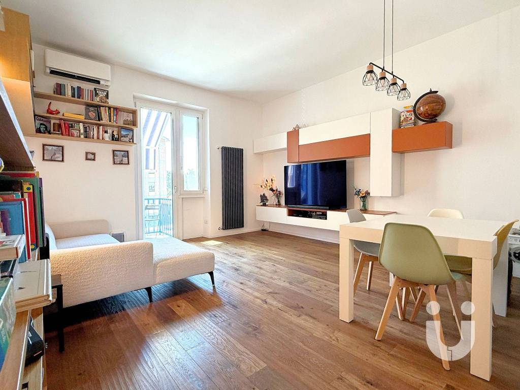 appartamento in vendita a Roma in zona Ostiense