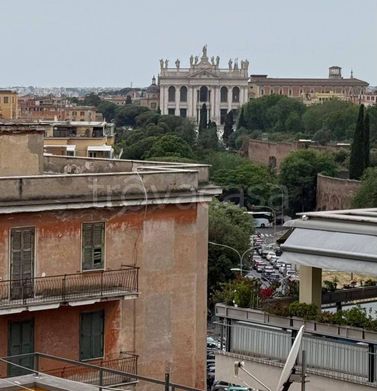 appartamento in vendita a Roma in zona Tuscolano