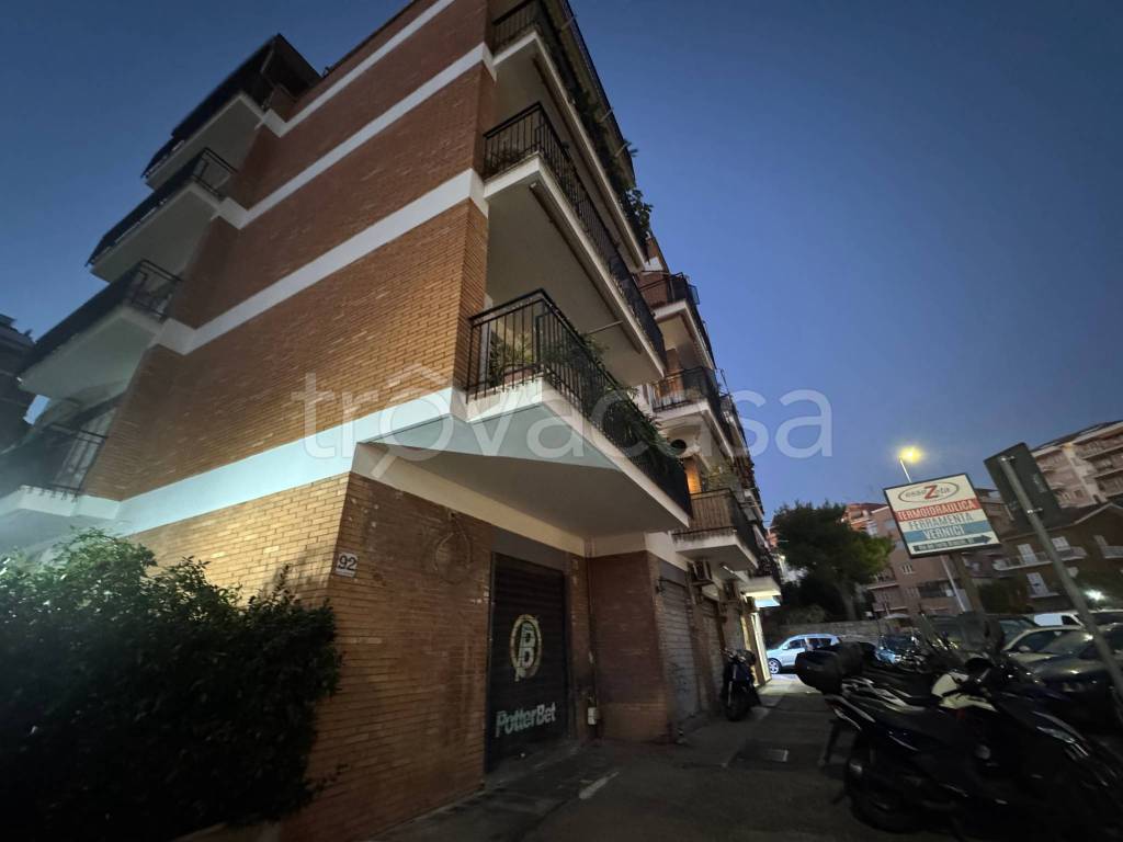 appartamento in vendita a Roma in zona Primavalle