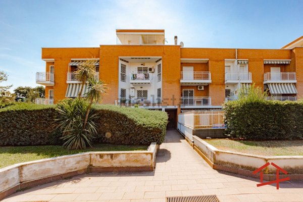 appartamento in vendita a Roma in zona San Basilio