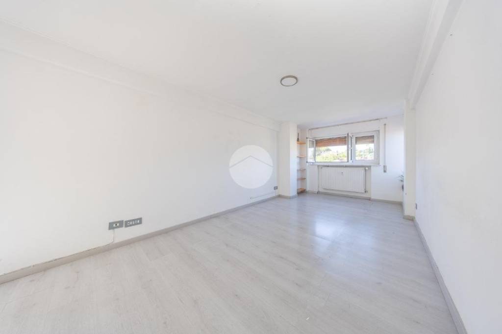 appartamento in vendita a Roma in zona Appio Pignatelli
