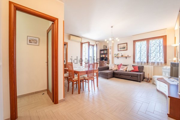appartamento in vendita a Roma in zona Acilia