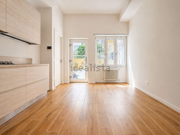 appartamento in vendita a Roma in zona Ardeatino