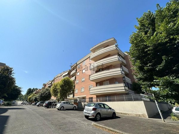 appartamento in vendita a Roma in zona Ponte di Nona