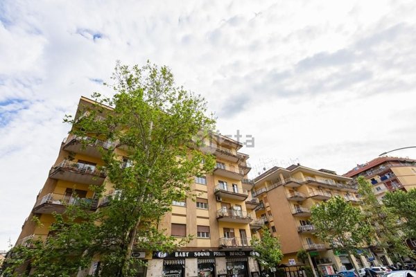 appartamento in vendita a Roma in zona Ponte Mammolo