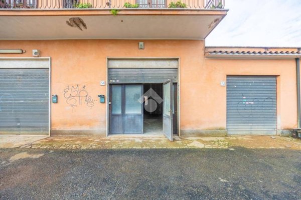 appartamento in vendita a Roma in zona Finocchio