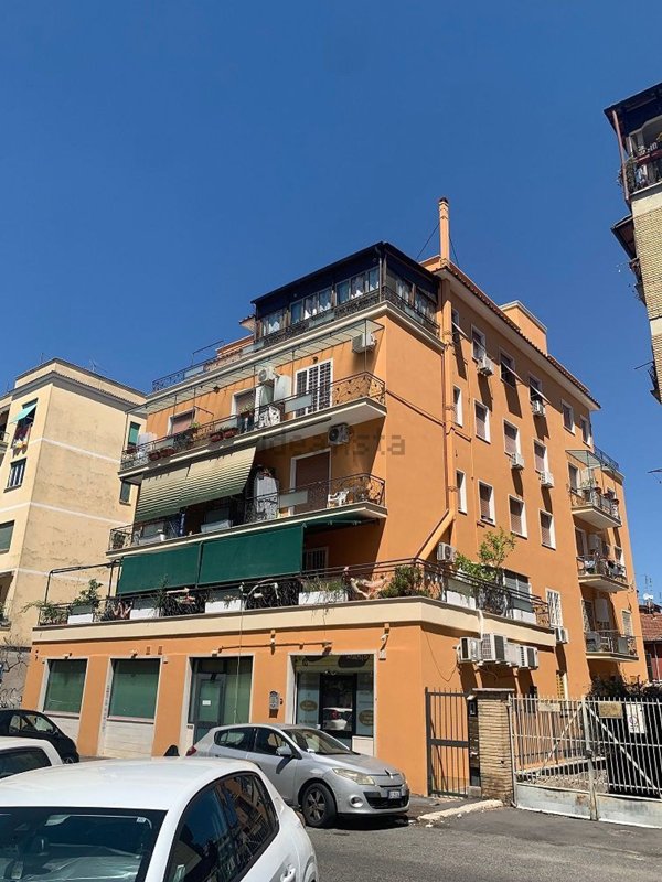 appartamento in vendita a Roma in zona Prenestino-Centocelle