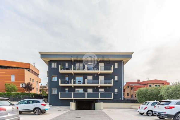 appartamento in vendita a Roma in zona Finocchio