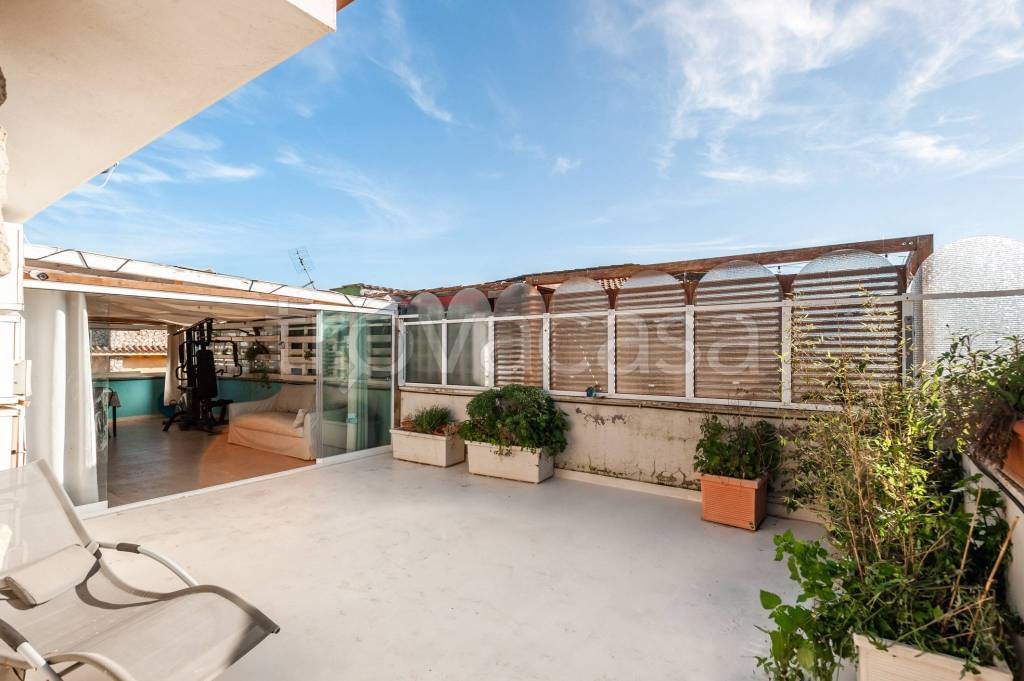 casa indipendente in vendita a Roma in zona Infernetto