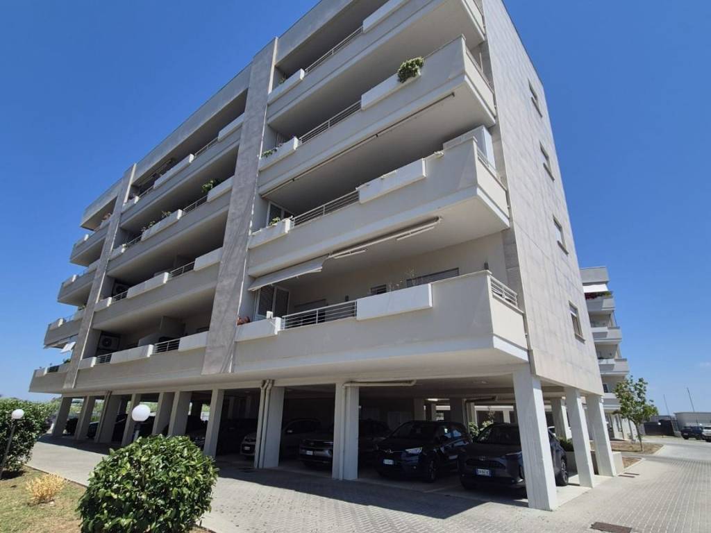 appartamento in vendita a Roma in zona Infernetto