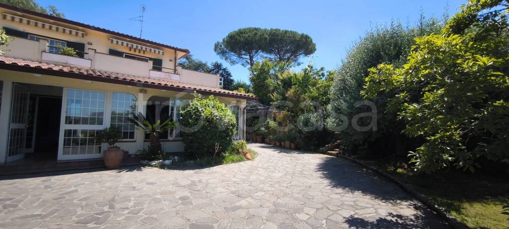 appartamento in vendita a Roma in zona Castel di Leva