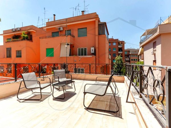 appartamento in vendita a Roma in zona Tuscolano