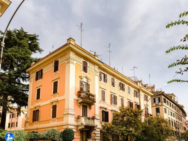appartamento in vendita a Roma in zona Appio Latino