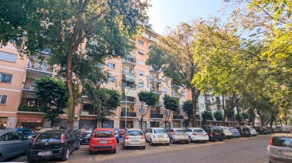 appartamento in vendita a Roma in zona Tuscolano