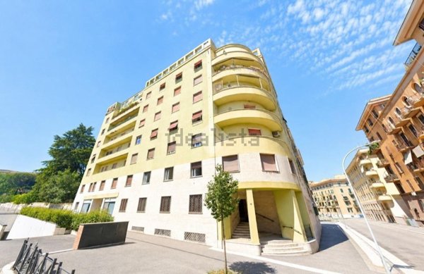 appartamento in vendita a Roma in zona Appio Latino
