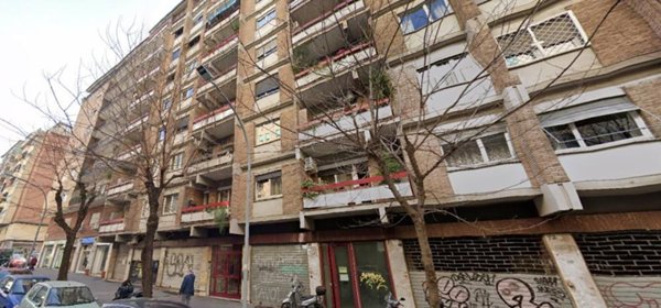appartamento in vendita a Roma in zona Tuscolano