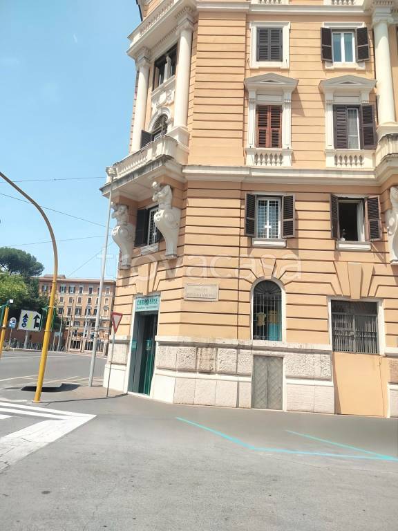 appartamento in vendita a Roma in zona Nomentano