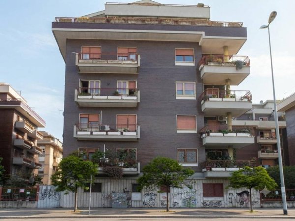 appartamento in vendita a Roma in zona Ostia