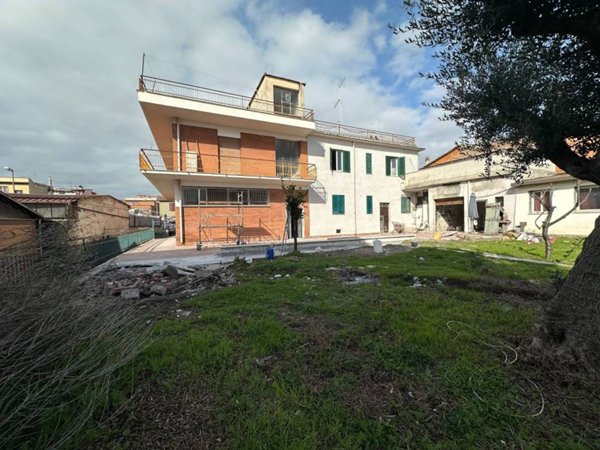 appartamento in vendita a Roma in zona Tor Vergata/Torrenova