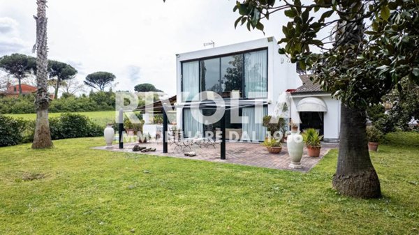 casa indipendente in vendita a Roma in zona Olgiata