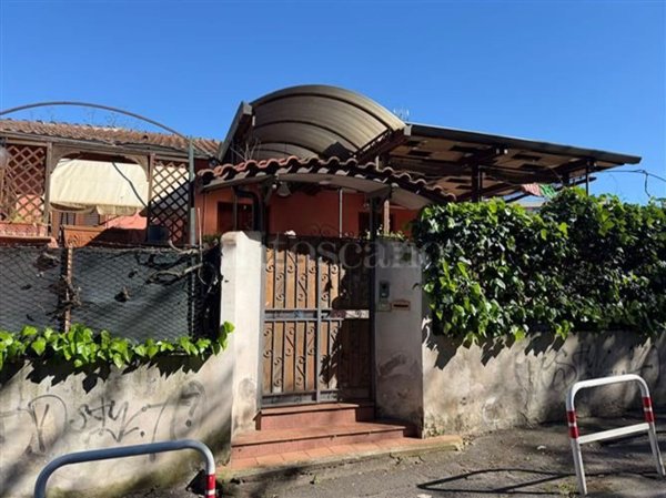 casa indipendente in vendita a Roma in zona Ardeatino
