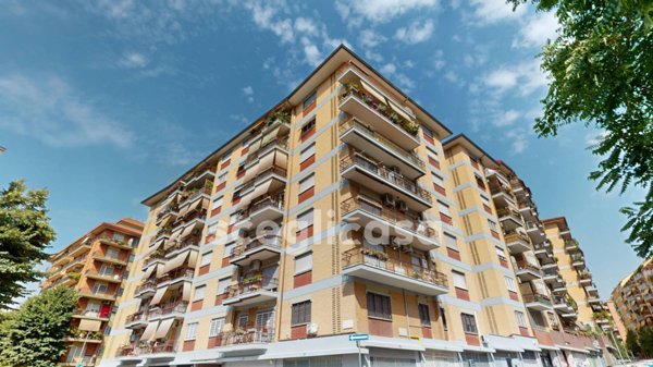 appartamento in vendita a Roma in zona Appio Latino