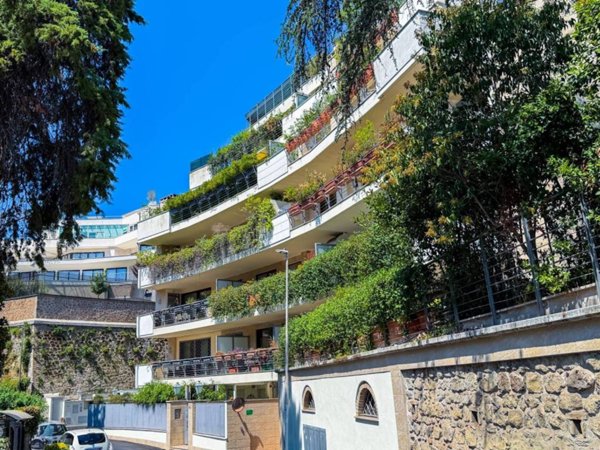 appartamento in vendita a Roma