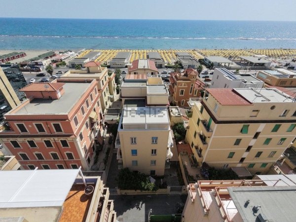 appartamento in vendita a Roma in zona Ostia