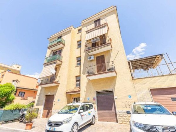 appartamento in vendita a Roma in zona Alessandrino