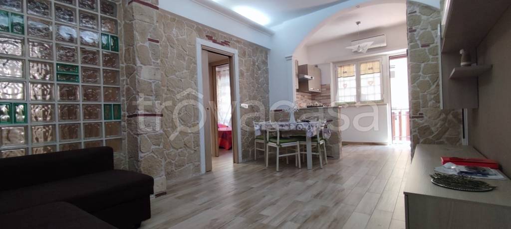 appartamento in vendita a Roma in zona Torre Maura