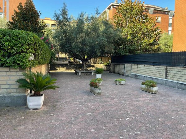 appartamento in vendita a Roma in zona Giuliano Dalmata