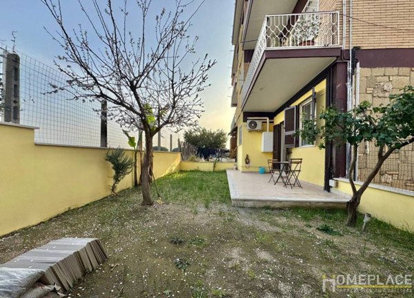 appartamento in vendita a Roma in zona Finocchio